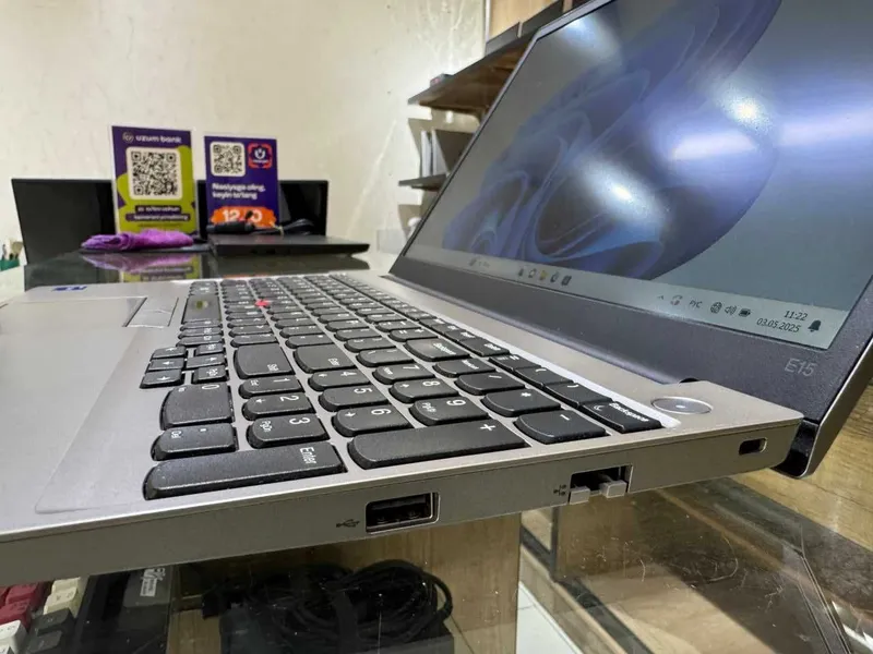 Lenovo ThinkPad E15 intel Core i5-1235U озу8гб 256ssd 6 Lenovo ThinkPad E15 intel Core i5-1235U озу8гб 256ssd 6