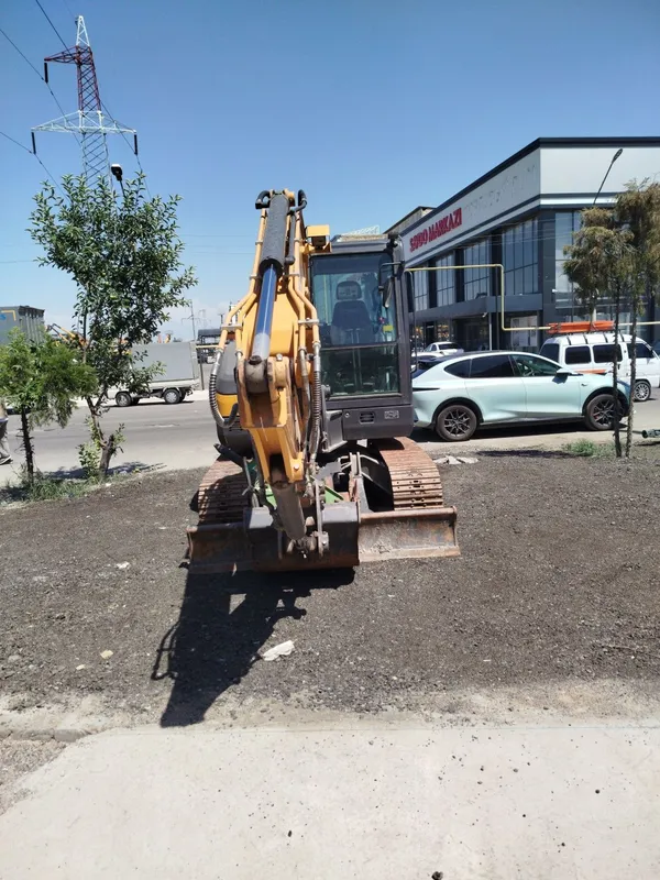 Экскаватор XCMG XE60G PRO (Б/У) в отличном состоянии — фото 1