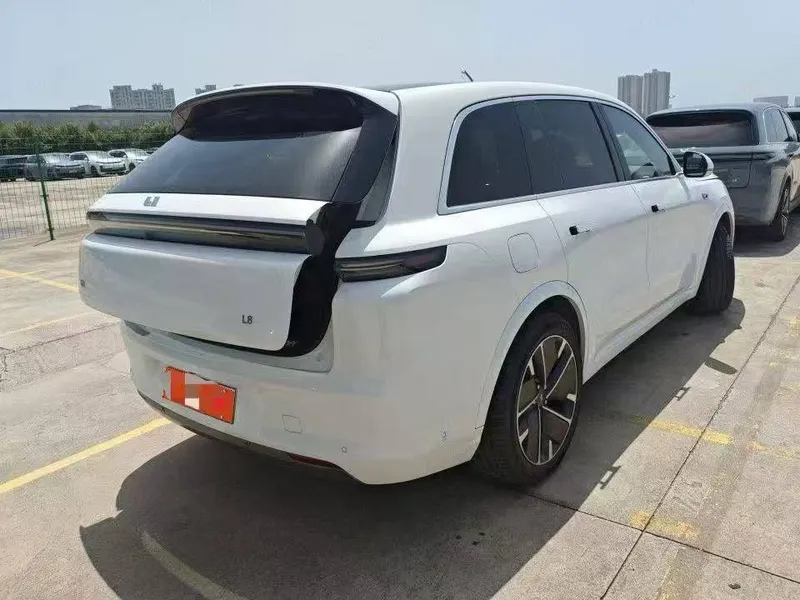 Li Auto 2025 L8 Ultra restyle — фото 2