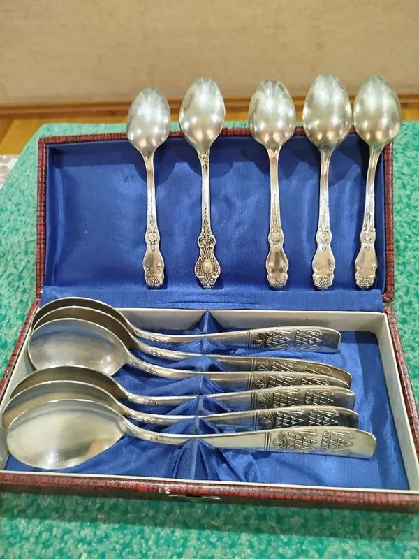 продам мельхиоровые ложки