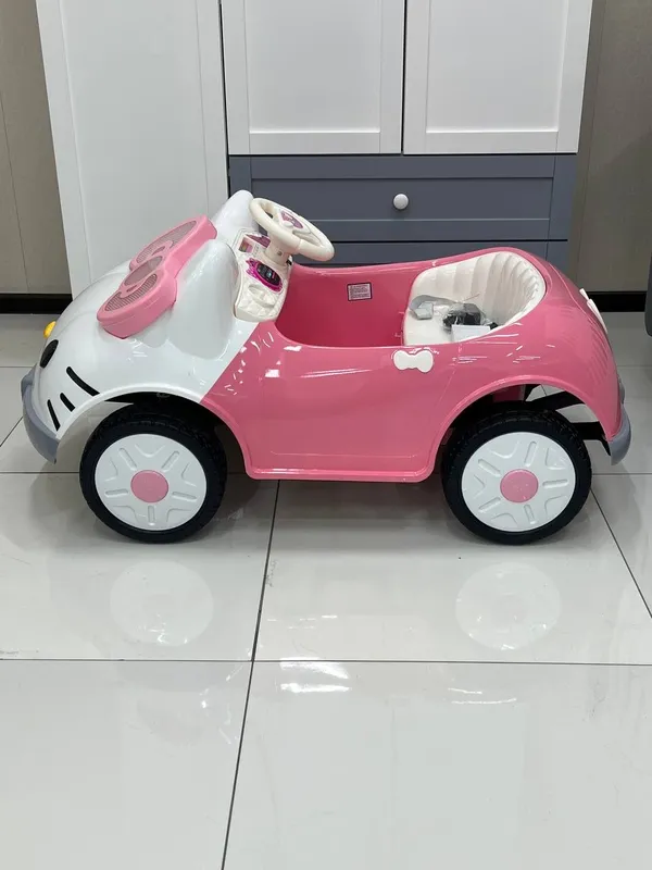 Детская машина Hello Kitty 4 Детская машина Hello Kitty 4