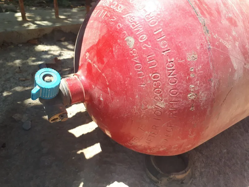 газовый баллон 2