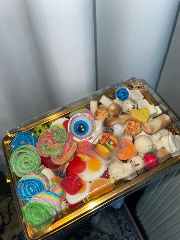 Qurt va marmelad assorti Qurt va marmelad assorti