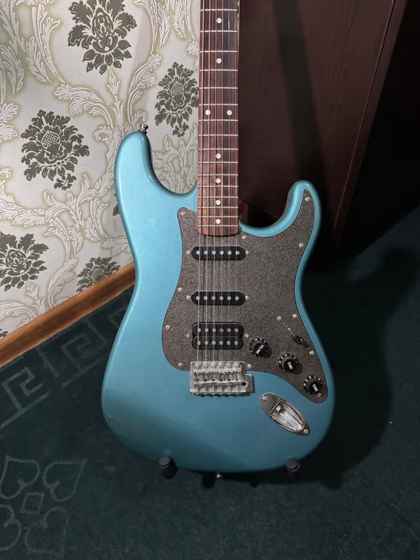 AQShda ishlab chiqarilgan Squier Stratocaster Affinity series 3 AQShda ishlab chiqarilgan Squier Stratocaster Affinity series 3