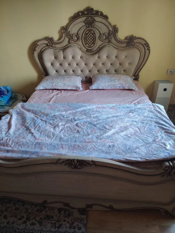 Spalniy mebel sotiladi. komplekt divan shkaf trimo 1