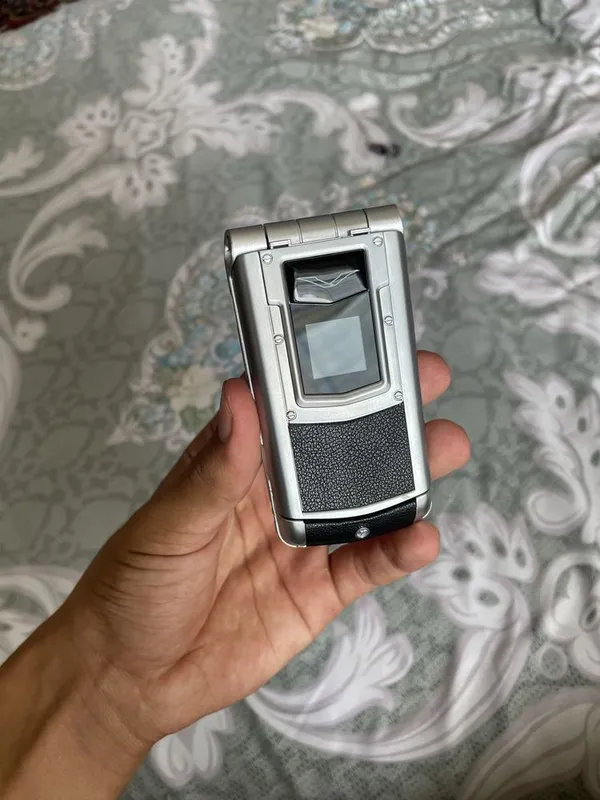 Vertu Ayxta V77 1
