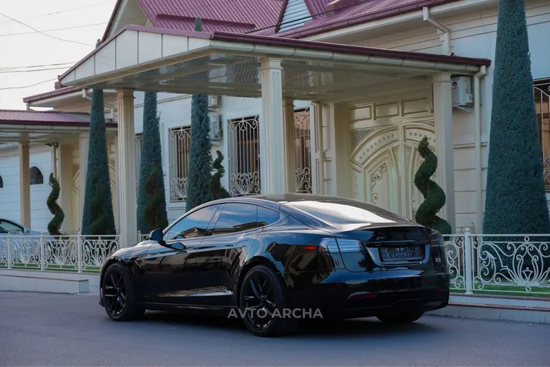 Tesla model S dual motors — фото 1