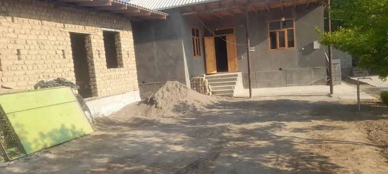 Yangi bozor yaqinida Srochna Sotiladi — фото 1