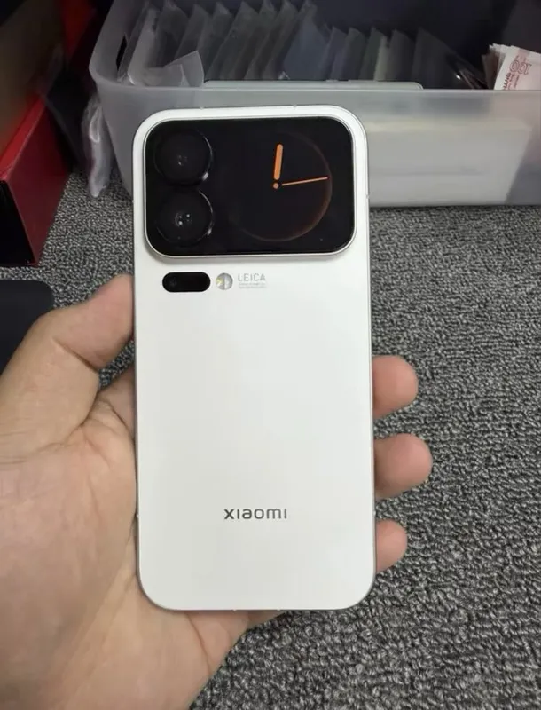 Xiaomi 17 pro white