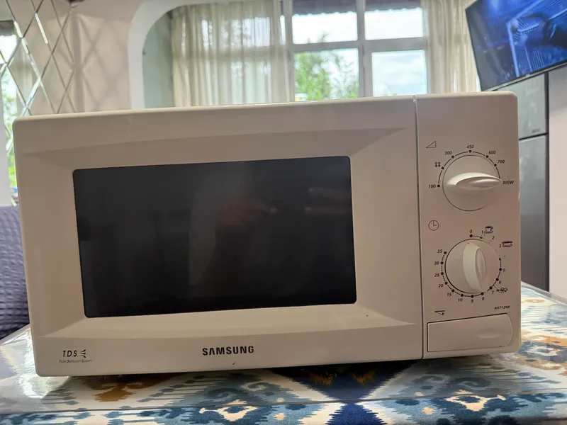 Микроволновая печь Samsung 1 Микроволновая печь Samsung 1