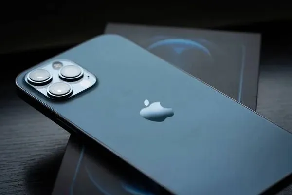 Продам iPhone 12pro max 128 в идеальном состоянии 1 Продам iPhone 12pro max 128 в идеальном состоянии 1