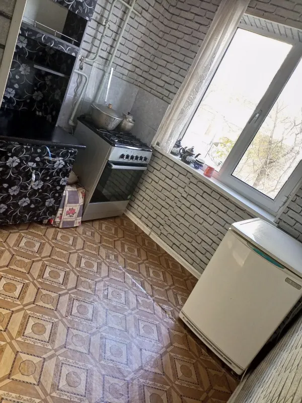 2х комнатная квартира на длительный срок сдается 3