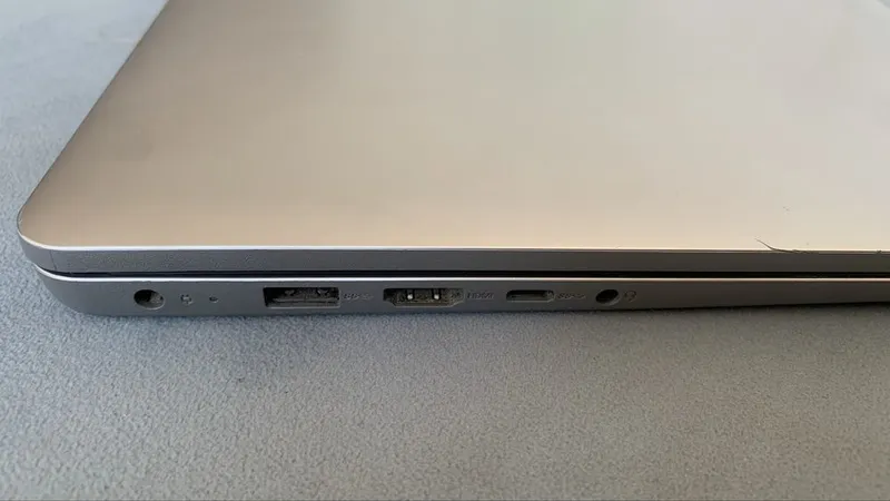 Arzon noutbook sotiladi | Lenovo ideaPad 1 5