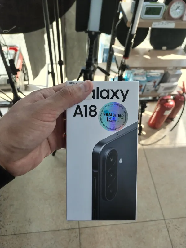 Galaxy A18 6/128 ГБ, 4/128 ГБ — серебристый, чёрный, синий 3 Galaxy A18 6/128 ГБ, 4/128 ГБ — серебристый, чёрный, синий 3