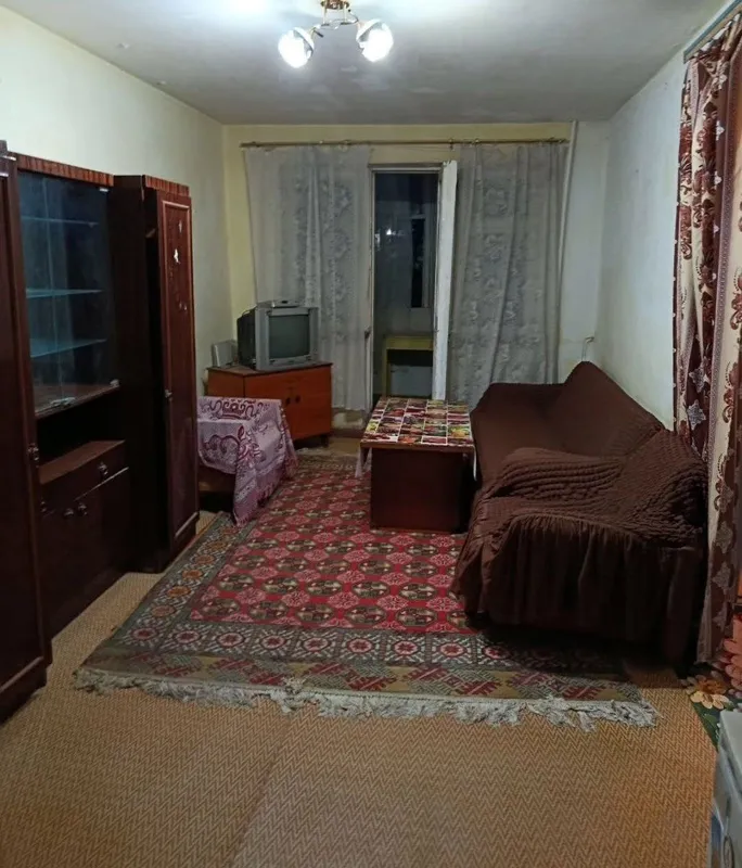 2 xonali kvartira sotiladi 3