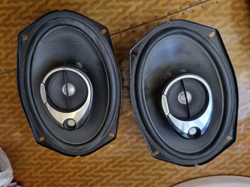 Колонки Kenwood... 3 Колонки Kenwood... 3