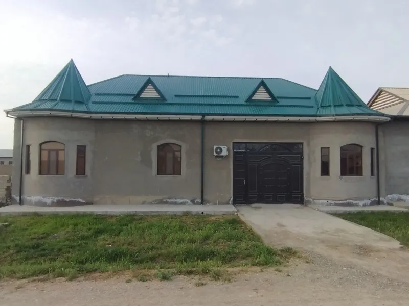 Qarshi tuman Beklar massivi, Harbiy qism koʻch. joy. hovli sotiladi