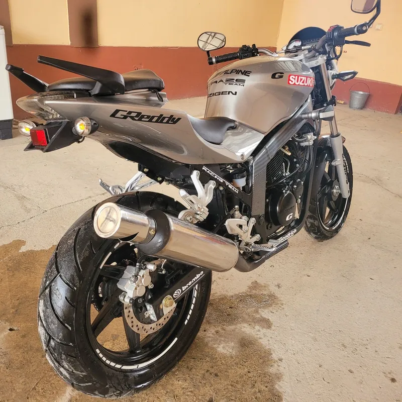 Мотосикл Hyosung koreskiy strit original obmen