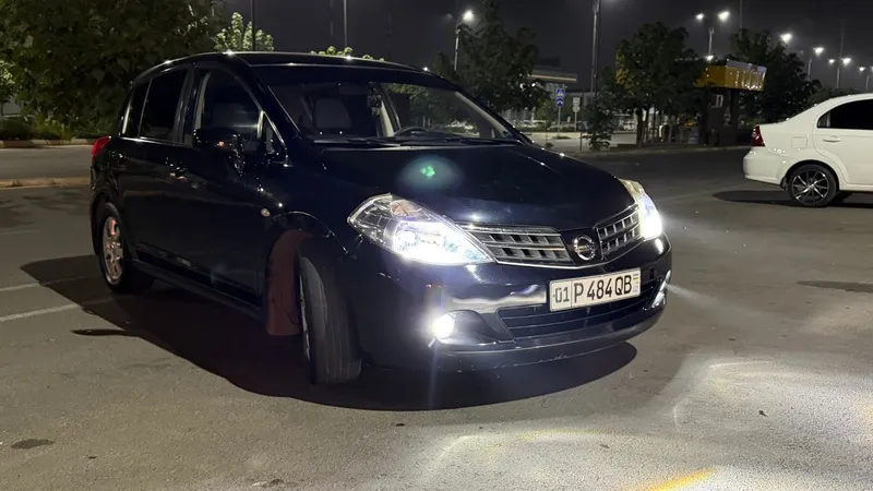 Nissan Tiida 2008 1.6 5 Nissan Tiida 2008 1.6 5