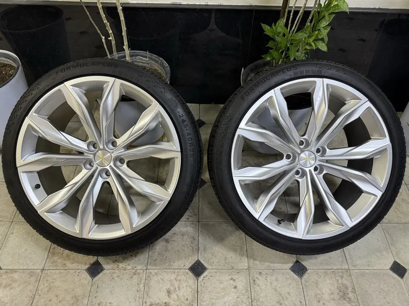 Malibu 2 original 20 R. 3 Malibu 2 original 20 R. 3