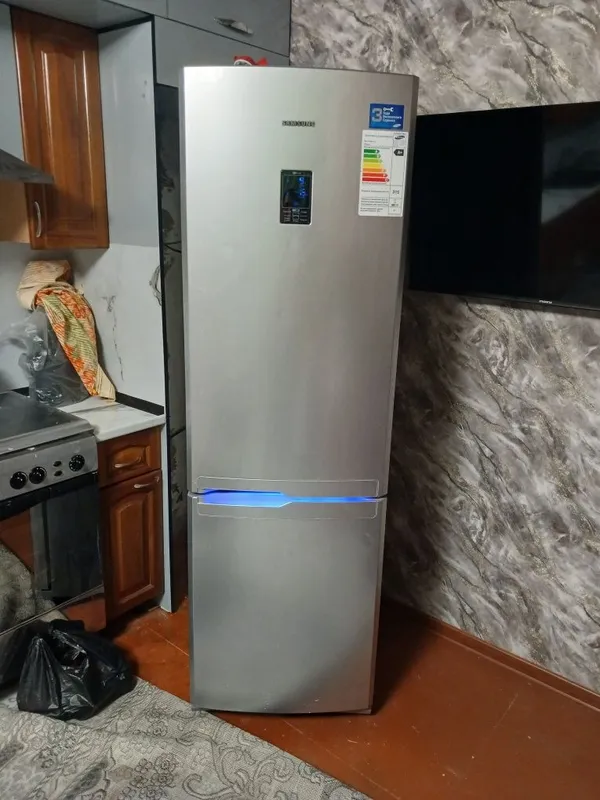 SAMSUNG NoFrost sensr, invertr, vazdushni hni, xaladelnik sotiladi
