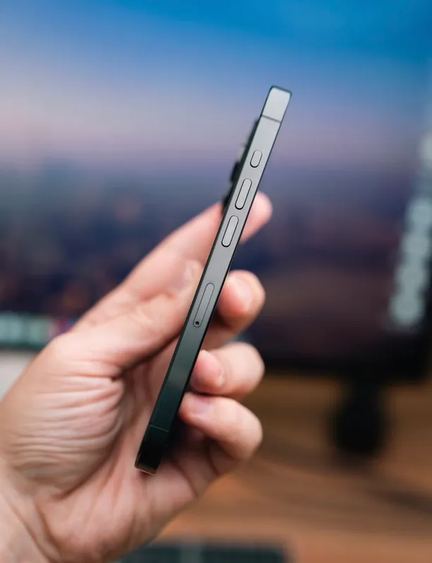 iPhone 15 Pro 256 ГБ, чёрный, родная батарея 90% 3 iPhone 15 Pro 256 ГБ, чёрный, родная батарея 90% 3