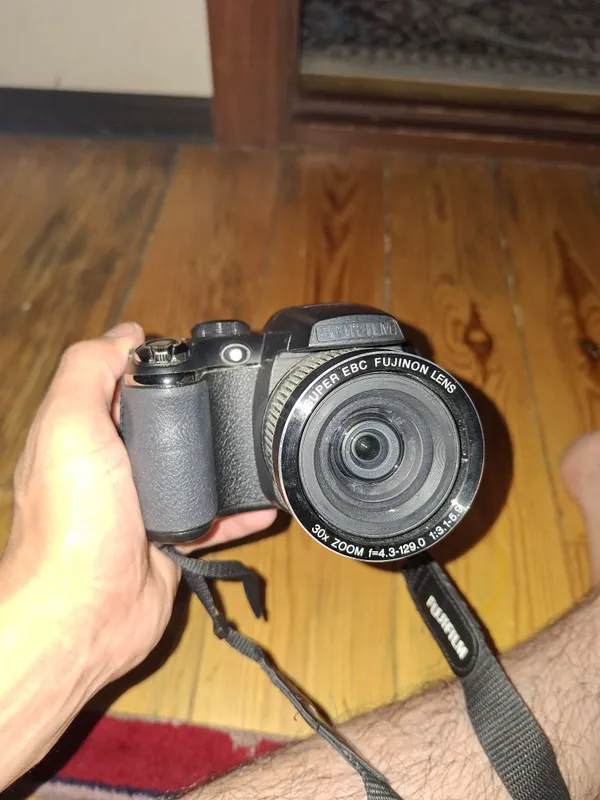 Продам цифровой фотоаппарат