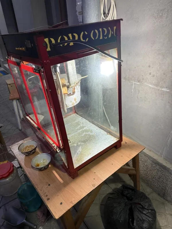 Popcorn aparat sotiladi holati alo darajada — фото 1