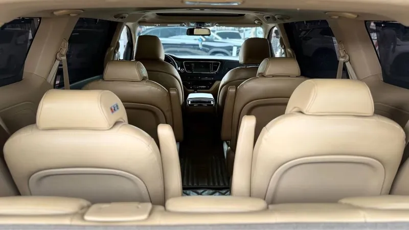 KIA carnival Full — фото 5
