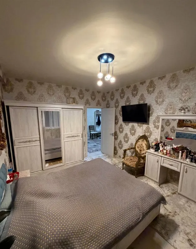 Yashnobod tumanida 74 m²lik 3 xonali kvartira sotiladi 3