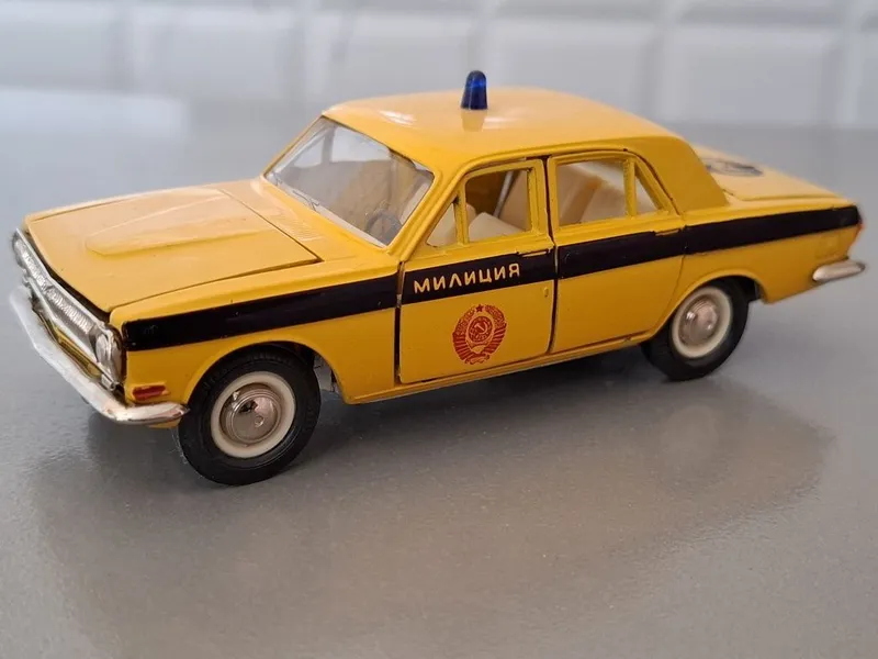 Коллекционная модель Волга ГАЗ 2401 А26, масштаб 1:43