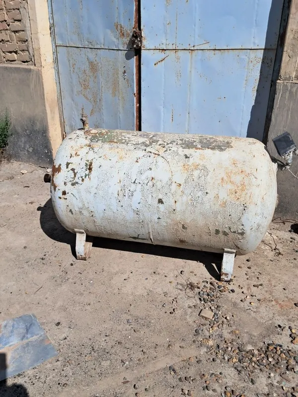 Bunkerlar elektrodvigatellar barchasi kelishilgan holda tez sotiladi — фото 3 Bunkerlar elektrodvigatellar barchasi kelishilgan holda tez sotiladi — фото 3