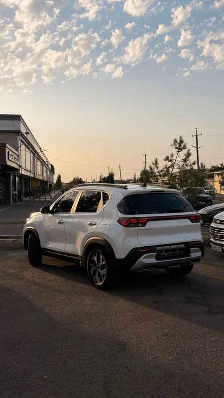 KIA SONET 2024 yil 3 KIA SONET 2024 yil 3