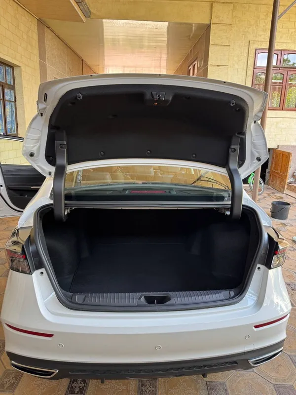 Chery arizo 6 pro Mator hajmi: 1.5 turbo. Yili: 2023/24-y Pro