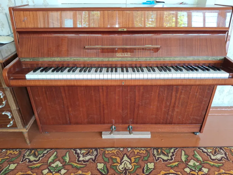 Germaniya pianinosi GEYER Germaniya pianinosi GEYER