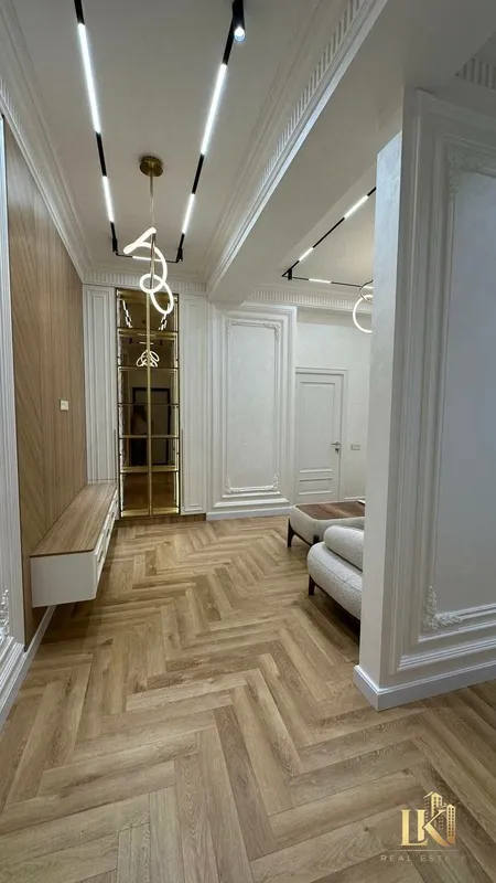 Продаётся квартира с дизайнерским ремонтом и панорамным видом — фото 6