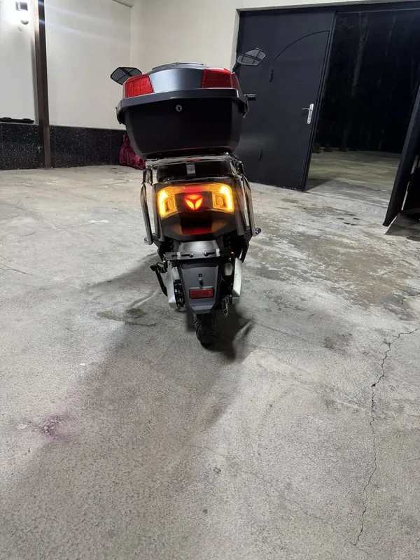 Sukuter elktroniy moto bayk matasekil — фото 5