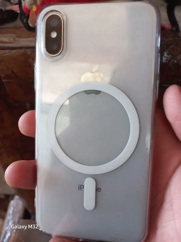 iPhone xs 3