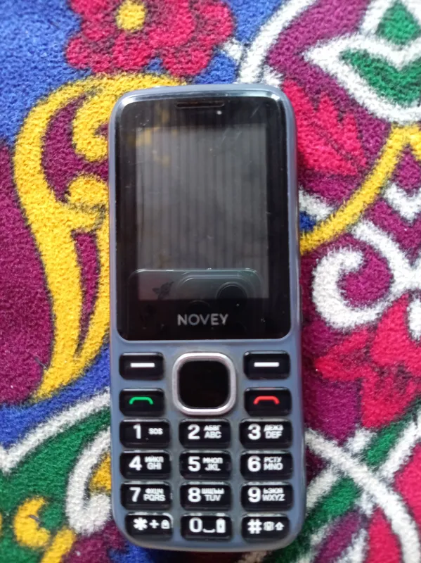 Novey telefon