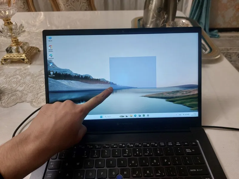 Toshiba sensor noutbuk 8/256