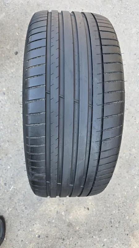 275/40/R22 Michelin pilot sport⁴ 6