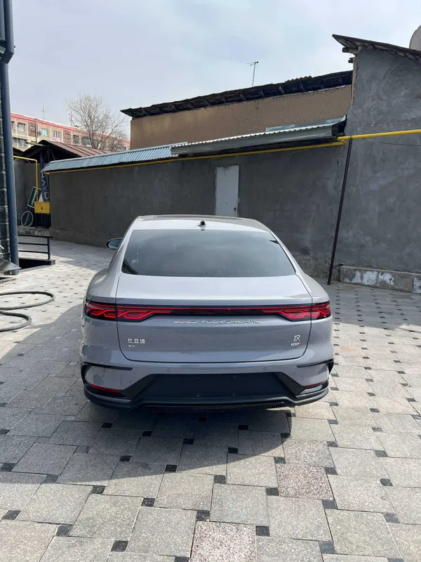 BYD Han 2025 Lidar 701 km 11.700 km yurgan — фото 3
