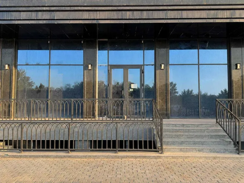 Сдается коммерческое помещение в отличной локации —Туркистан метро(ММ) 1