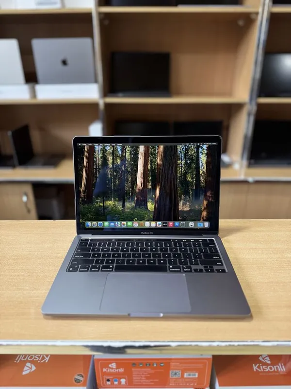 MacBook Pro M2 8/256 ideal xolatda