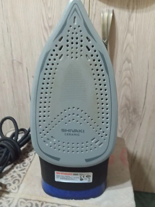 Продам утюг Shivaki 2 Продам утюг Shivaki 2