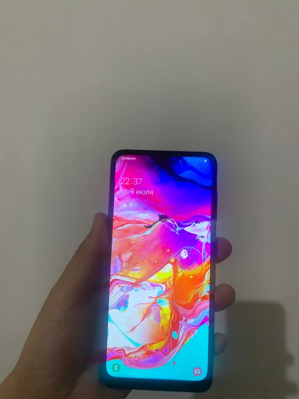 Samsung a70 4