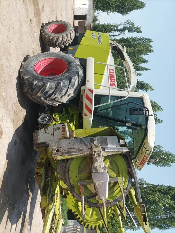 Kombayn. Комбайн. CLAAS Jaguar 850 4 Kombayn. Комбайн. CLAAS Jaguar 850 4