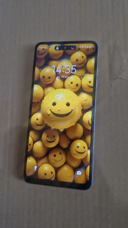 Tecno Spark Go 2024 — фото 1