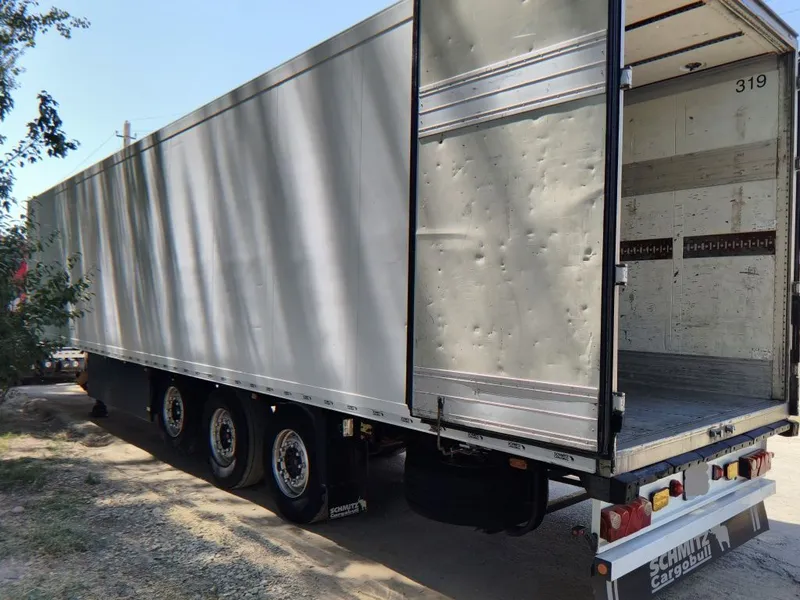 REF SL 200 SCHMITZ yil 2002 4