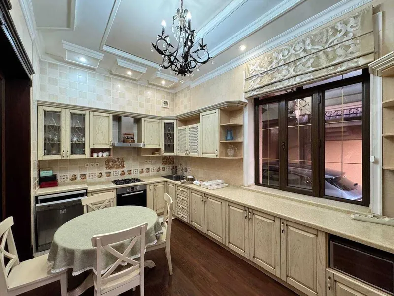 LUX-дом в Яккасарае: 220м², 4 спальни, бассейн и сауна. ул Конститутся — фото 2